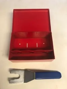 ROCIADOR DE FUEGO CAJA DE ALMACENAMIENTO DE 3 CABEZALES VÁLVULA ELEVADORA calibre 20 Recubrimiento en polvo y LLAVE - Imagen 1 de 9