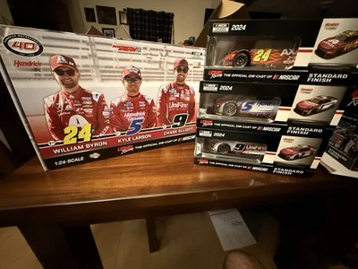 HENDRICK MOTORSPORTS 2024 40TH ANNIVERSARY MARTINSVILLE RACED 3 CAR SET  1/24 - Image 1 of 3