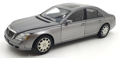 Autoart 1/18 Scale Diecast 76152 - Maybach 57 SWB - Grey/Grey - Image 1 of 4