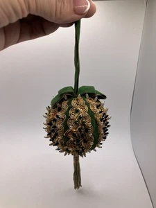 Vintage Perlen Pailletten Stecknadel Weihnachtsschmuck Gold Grün Samt Weihnachtsdeko - Bild 1 von 6