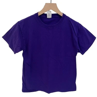 Gildan Heavy Cotton Solid Purple Short Sleeve T Shirt Size Medium Youth - Image 1 of 4