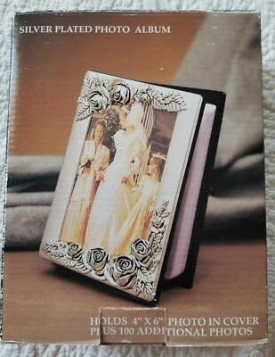 Álbum de fotos "rosa" plateado contiene 100 fotos de 4"x6". Godinger Silver Co.  Foto 1 de 4