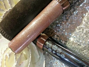 ELYSAMBRE BIO GLOSS RECHARGEABLE 814 NUDE NATUREL incrusté de paillettes VAL 24€ - Imagen 1 de 3