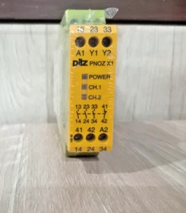 1PC- Pilz PNOZ X1 774300 Safety Relay, 24 V,3PST-NO, PNOZ X1,DIN Rail, 8A, Screw - Picture 1 of 6