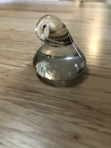 mundgeblasene Hershey Kuss Süßigkeiten mit Locken, 1" breit & hoch. - Bild 1 von 4