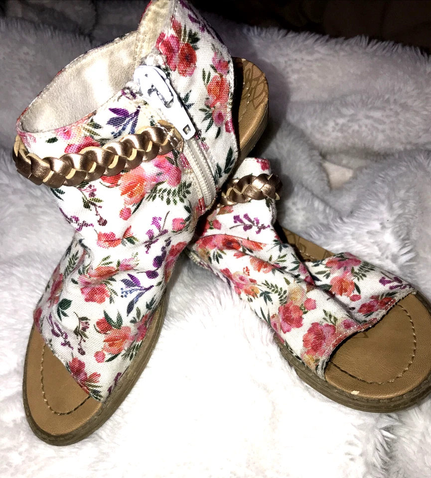 Sandalias Blowfish Malibu niñas talla 13 florales boho primavera jardín playa crucero cremallera Foto 1 de 4