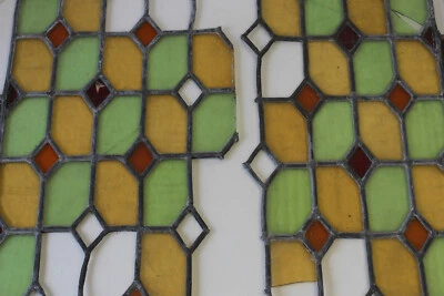 Eléments de vitraux sur plomb - Photo 1/4