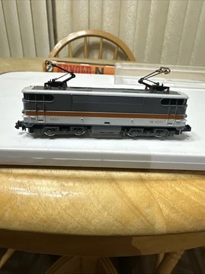 N Scale Arnold 2481 SNCF French Class BB 9200 Electric Locomotive #9291 - Image 1 of 4