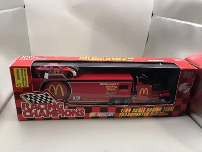 Coche fundido a presión NASCAR Racing Team Transporter 1997 edición Foto 1 de 4