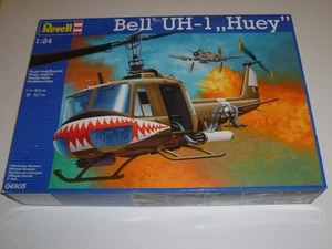 #25506 Bell UH-1 "Huey" elicottero 1:24 di Revell 04905 "RARO! Pezzi in pellicola!" - Foto 1 di 17