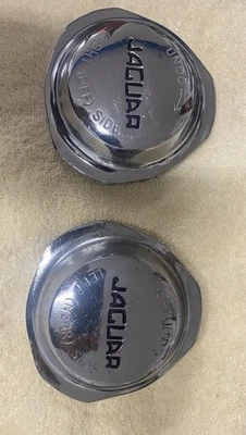 Juego de 2 tapacubos centrales giratorios Jaguar Foto 1 de 2