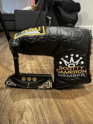 Taylormade/Titleist/Scotty Cameron Set - Image 1 of 4