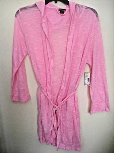 Ladies  Bathrobe Pink  Hooded Size Small - Picture 1 of 1