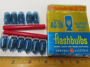Vintage Flash Bulbs GE AG-3B Super Blue in Pkg Plus Loose BULBS - Picture 1 of 3
