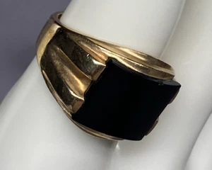 Vintage 10K Solid Yellow Gold Large Onyx Men's Statement Ring Size 8 7.00 Grams - Picture 1 of 9