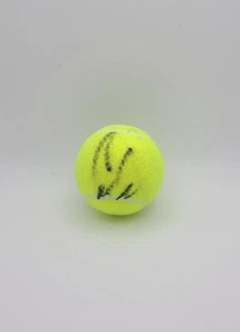 BOLA DE TENIS COCO VANDEWEGHE auténtica firmada a mano (certificado de autenticidad JSA) - Imagen 1 de 3