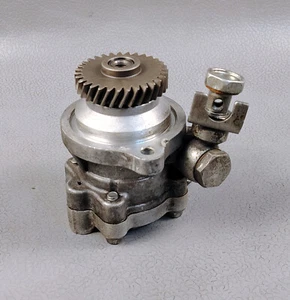 NISSAN URVAN CARAVAN TERRANO Y61 ZD30 Power Steering Pump Assembly - Picture 1 of 13