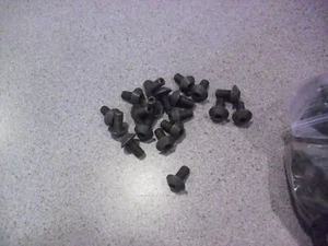 TWENTY FIVE !! Face Mill Lock Screws # EJ60999270 - Picture 1 of 3
