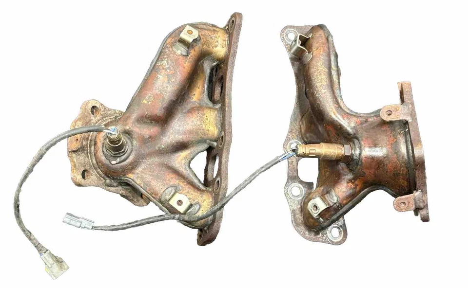 Colector de escape izquierdo y derecho Nissan Máxima 2016-2021 motor 3,5 L OEM Foto 1 de 2