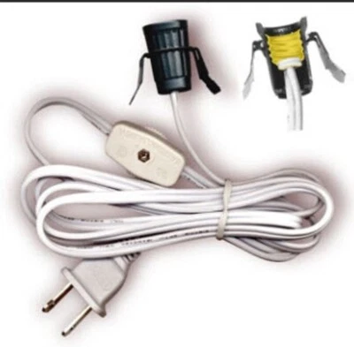 Clip in Light with 6 watt small/mini bulb - Image 1 of 3