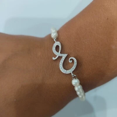 BRACCIALE PERLE DI 4MM LETTERA ( E ) IN ARGENTO 925 RODIATO IN ORO BIANCO 18KT - Immagine 1 di 2