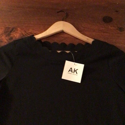 Camiseta de mujer AK Anne Klein negra de algodón manga corta talla pequeña NUEVA CON ETIQUETAS Foto 1 de 4