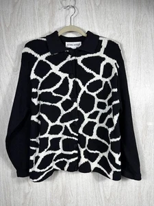 Victoria Harbour L Black White Giraffe Print Button Up Collared Sweater - Picture 1 of 5