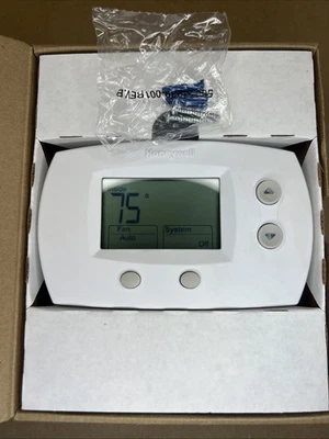 Honeywell TH5220D1003 Focuspro 5000 Non-Programmable 2 Heat and 2 Cooling Thermo - Image 1 of 4