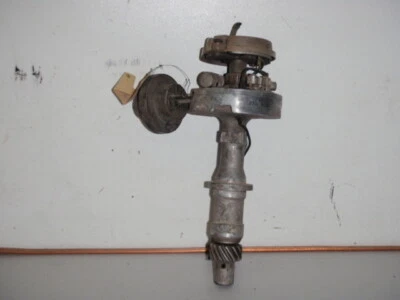 Pontiac Firebird/GTO RAM AIR II 1968 pieza de distribuidor # 1111270 Foto 1 de 4