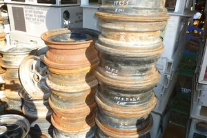 FORD / FOMOCO ORIGINAL STEEL WHEELS 14X6 WHEEL RIM 5X4 1/2 - Picture 1 of 3