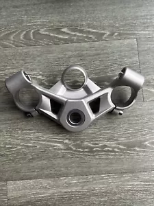 TRIUMPH Daytona 660, Top Yoke, Suspension Forks 2024-25 - Picture 1 of 6