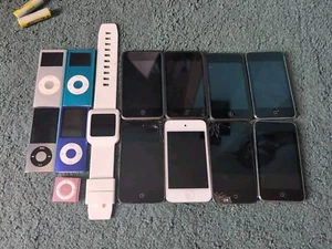 Lot of 14 Apple iPod Touch/Nano/Shuffle - Picture 1 of 2
