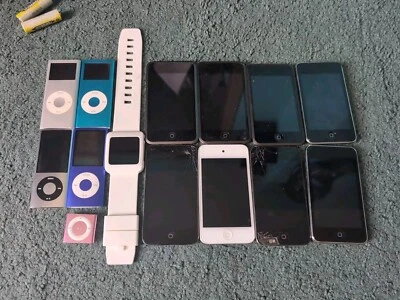 Lot of 14 Apple iPod Touch/Nano/Shuffle - Image 1 of 2
