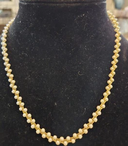 Collar Vintage Tono Dorado con Doble Fila de Perlas de Imitación Marfil 17 pulgadas - Imagen 1 de 2