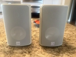 CANTON PLUS X.2 8 “ BOOK SHELF SPEAKERS EXCELLENT CONDITION - Picture 1 of 2