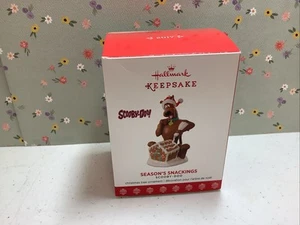 2017 Hallmark Andenken Ornament Scooby Doo "Season's Snackings" Weihnachten - Bild 1 von 5