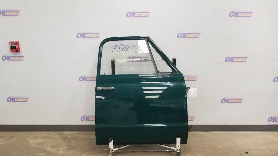 1971 CHEVY C20 CUSTOM DOOR FRONT RIGHT PASSENGER GREEN — 第 1/4 张图片