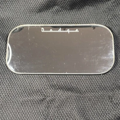 Винтажное зеркало с зажимом на солнцезащитный козырек Dodge — 1950-е или 1960-е - Изображение 1 из 4