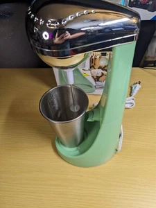 Nostalgie 2 Geschwindigkeiten Milchshake Maschine Getränk Mixer enthält 16 Unzen Tasse NMLKS100JG - Bild 1 von 8