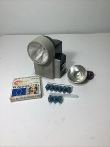 Vintage Polaroid Wink Light Model 250 & Flasher 256. Plus 9 AG-1B Flashbulbs - Picture 1 of 11