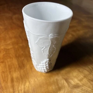 1 Milk Glass Tumbler Indiana Colony Harvest Vintage 16oz - Picture 1 of 9