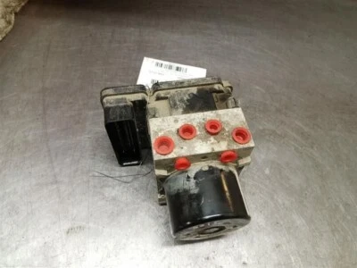 Conjunto de bomba de freno antibloqueo Chrysler 300 2011-2012 OEM Foto 1 de 2