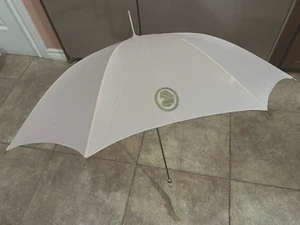 VTG PINK WHITE SHOULDERS ADVERTISMENT UMBRELLA GOLD LOGO TWISTED ACRYLIC HANDLE - Picture 1 of 7