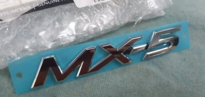 Logo emblema distintivo cromato originale NUOVO Mazda MX5 MX-5 NA1P-51-721 11,5 cm - Foto 1 di 5