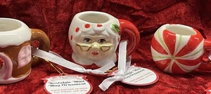 2025 3er Set Mr Christmas Nostalgic Mini Mug Ornament Mrs Clause Plus 2 - Bild 1 von 6
