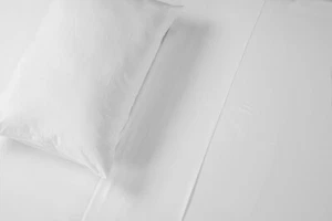 Cotton Deluxe Hotel Pillowcase - Standard | Bnb Supplies - Picture 1 of 2
