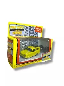 ONLY FOOLS AND HORSES YELLOW ROBIN RELIANT REGAL DIECAST MODEL VAN LLEDO PLC - Picture 1 of 5