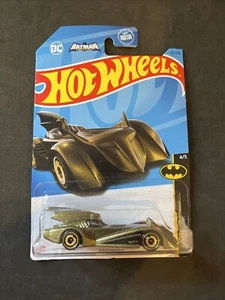 **NUEVO**Batimóvil Batman Hotwheels - Dorado - Imagen 1 de 2