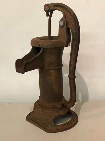 Vintage Littlestown Howe & FDHY Cast Iron Hand Pitcher Water Pump Untested Cover