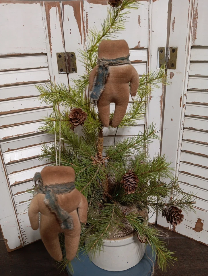 Primitive Folk Art Gingerbread Ornaments Blue Scarf Set 2 - Image 1 of 1